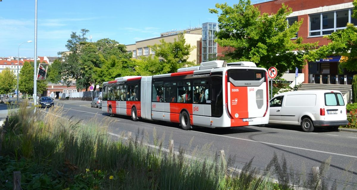 В Оренбурге тестируют 18,7-метровую «гармошку» на маршруте № 10